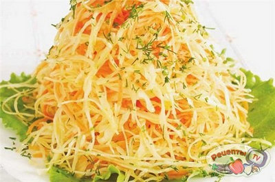 Диетический салат из белокочанной капусты с морковью