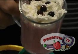 Молочный коктейль с клюквой - видео рецепт