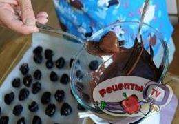Конфеты Чернослив в шоколаде - видео рецепт