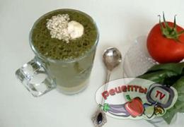 Зелёный смузи из шпината и помидора - видео рецепт