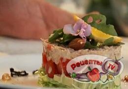 Тимбал из тунца и авокадо с миндальным соусом и апельсиновым майонезом - видео рецепт