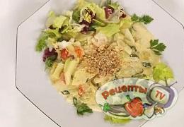 Теплый салат из кольраби, ананаса и авокадо - видео рецепт