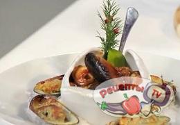 Рагу из мидий с пряными томатами и Мидии, запечённые под сыром моцарелла - видео рецепт