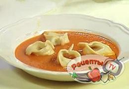Томатный суп с пельмешками - видео рецепт