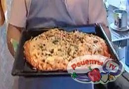 Пицца с морепродуктами - видео рецепт