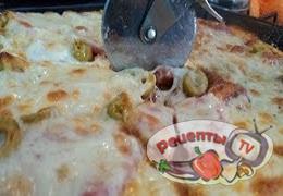 Пицца, рецепт приготовления правильной и очень вкусной пиццы - видео рецепт