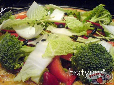 Pizza con pancetta e broccoli -     