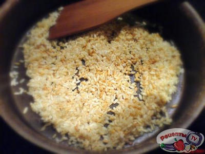 Перец, наполненный рисом и запечённый в духовке Перец, наполненный рисом и запечённый в духовке