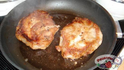 Свиной стейк с цветной капустой Свиной стейк с цветной капустой