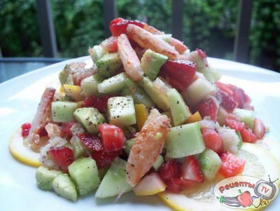 Crab,strawberry and lime calad.   ,  