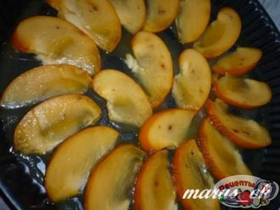   (Tarte Tatin)  .