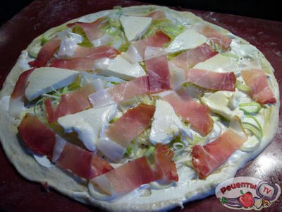 Flammkuchen (  )   ,   