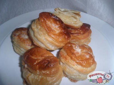      (Gateau Pithiviers)