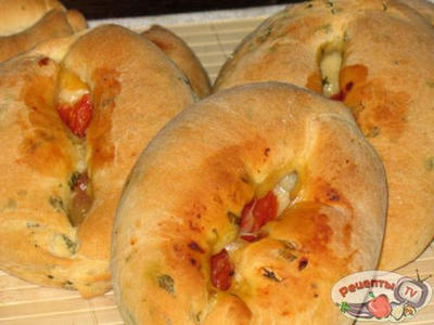 Панини с начинкой из подсушенных томатов Панини с начинкой из подсушенных томатов